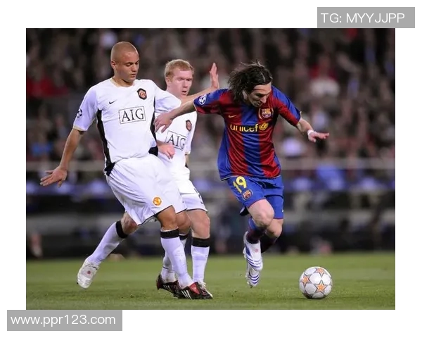 欧冠半决赛首回合巴萨与对手上演激烈对攻战最终以3比2告捷